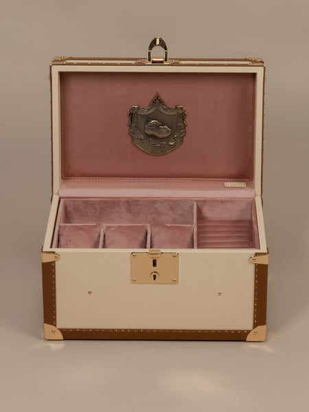 ‏Jewelry Case

صندوق مجوهرات